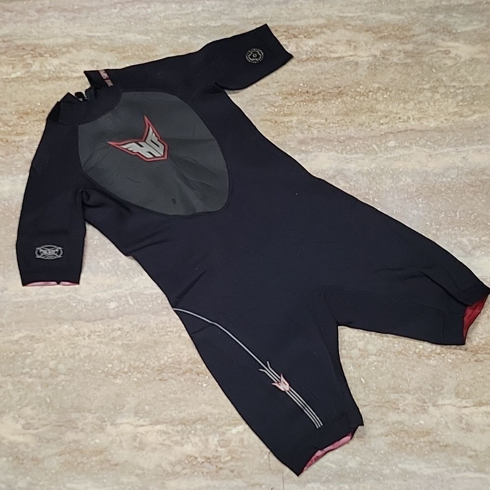 HO SPORTS WOMENS NEOPRENE WET SUIT W/AQUASEAL SIZE LARGE